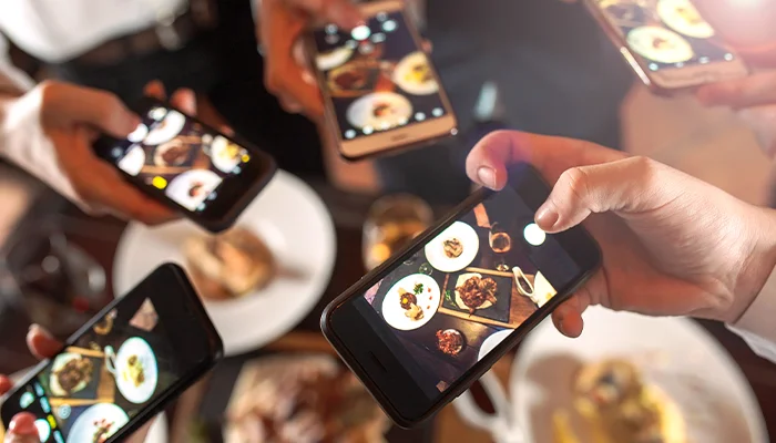 Leveraging Social Media to Promote Your Restaurant App